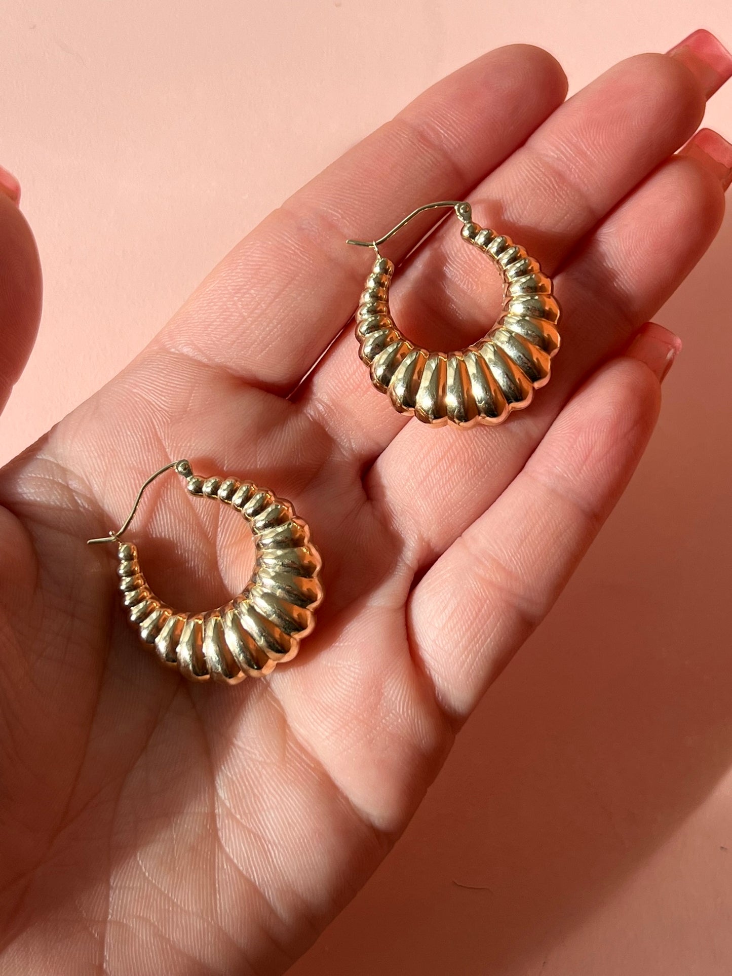 10K Gold Large Scalloped Hoops