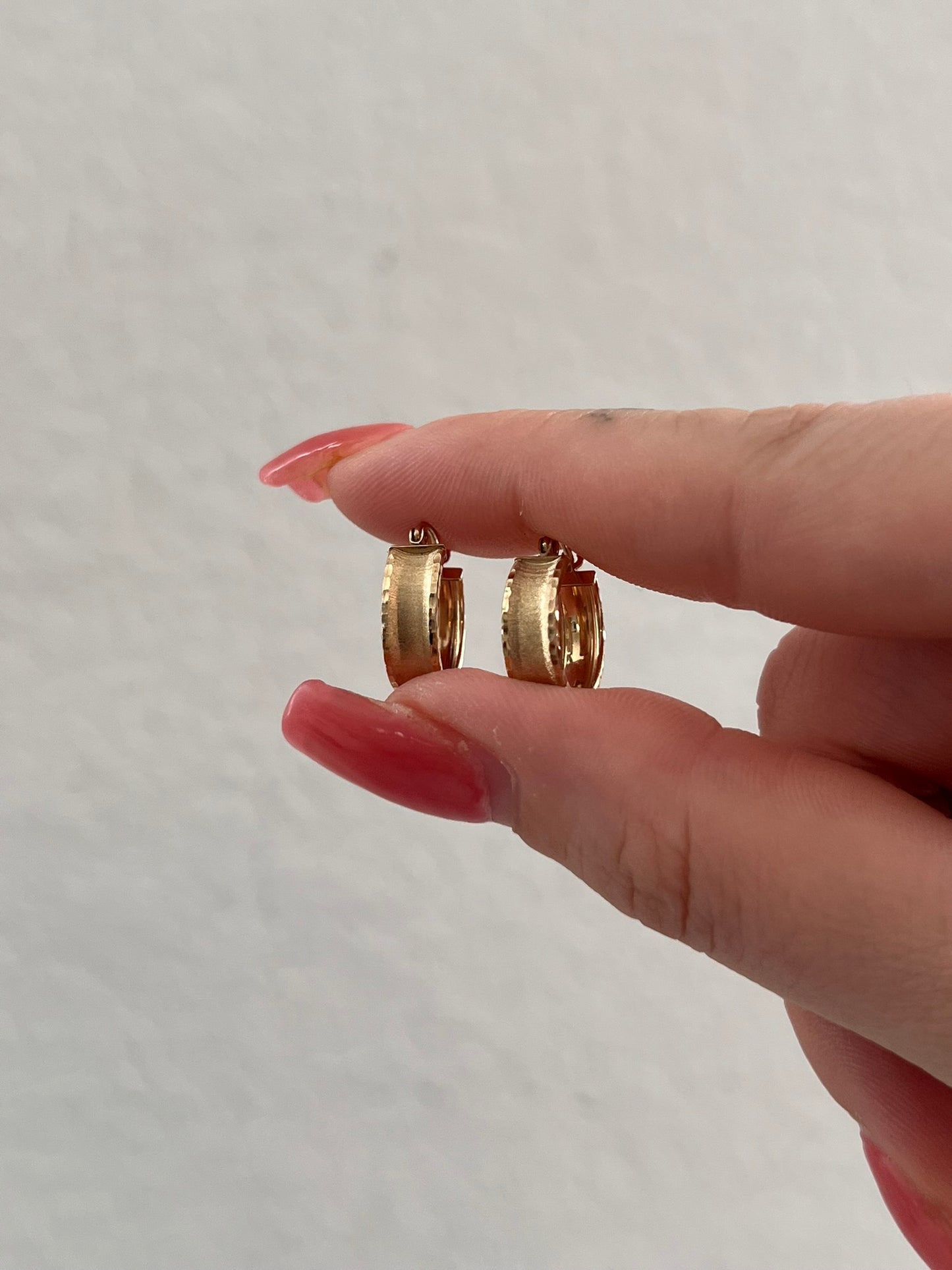 10K Gold Matte Huggies