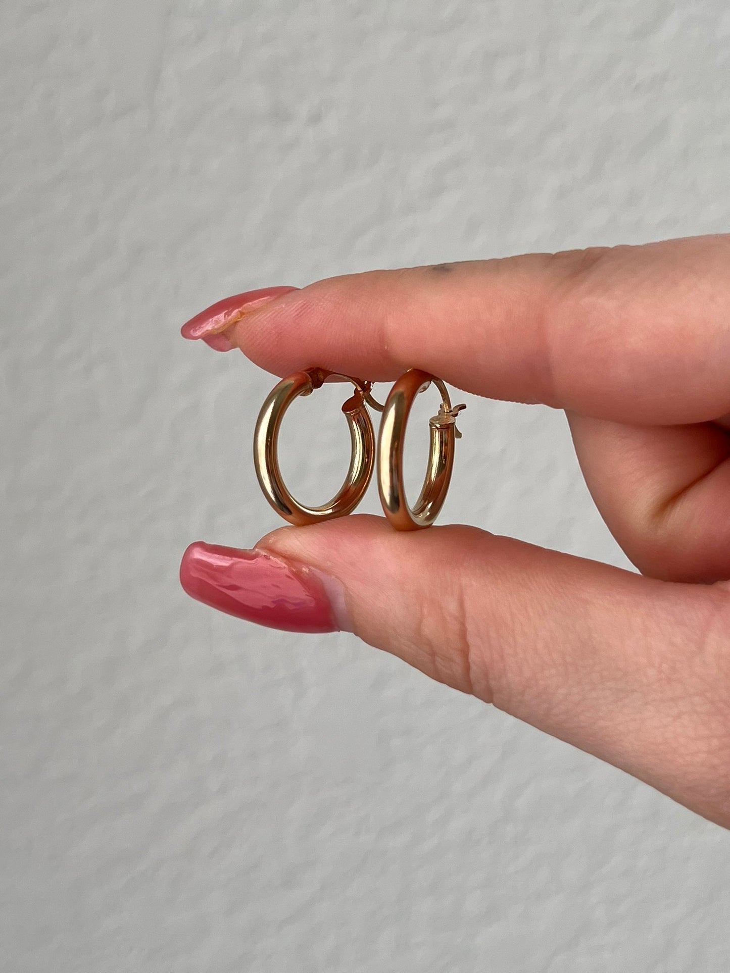 10K Gold Puffy Hoops