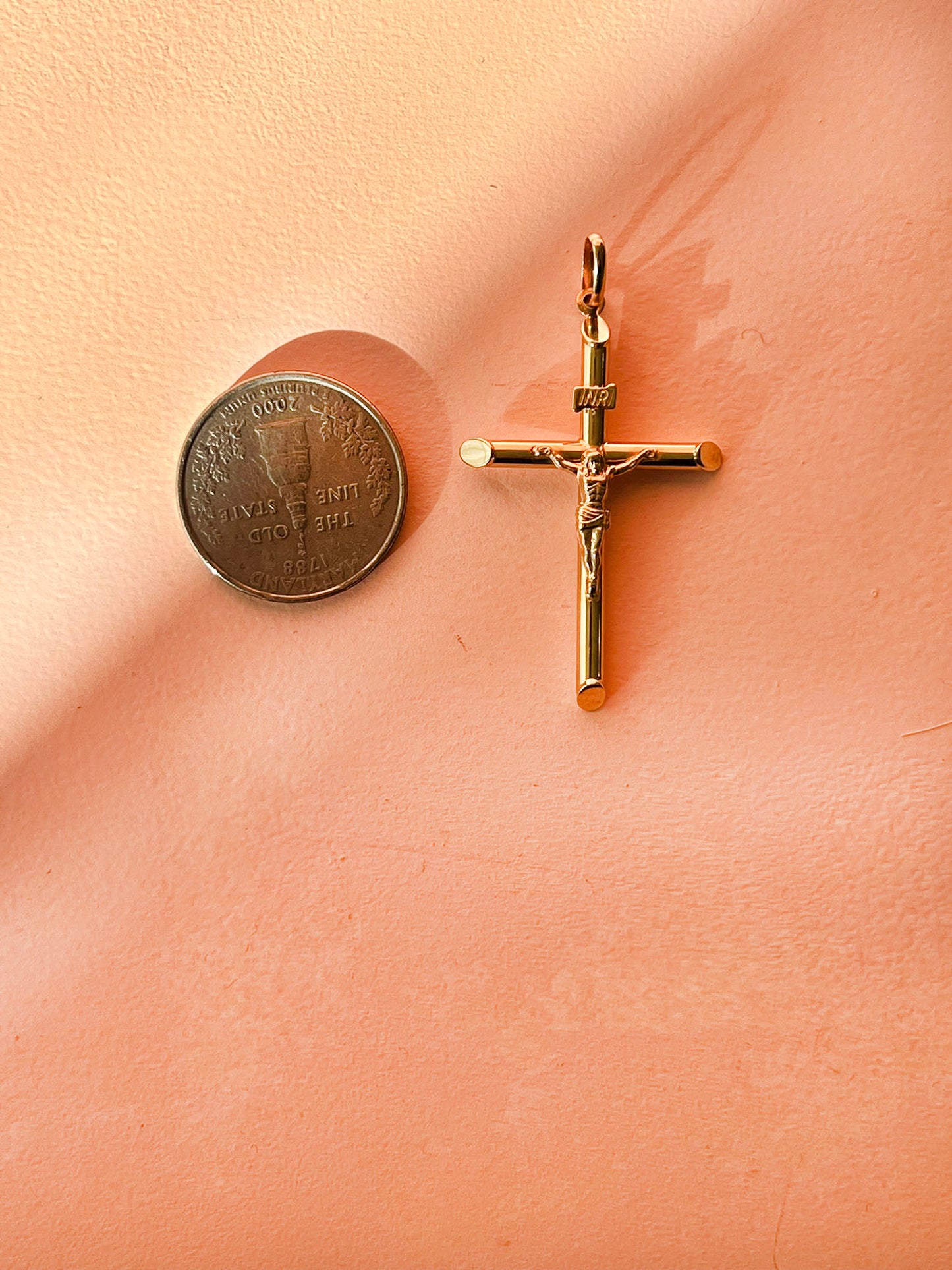 10K Gold Classic Crucifix Pendant