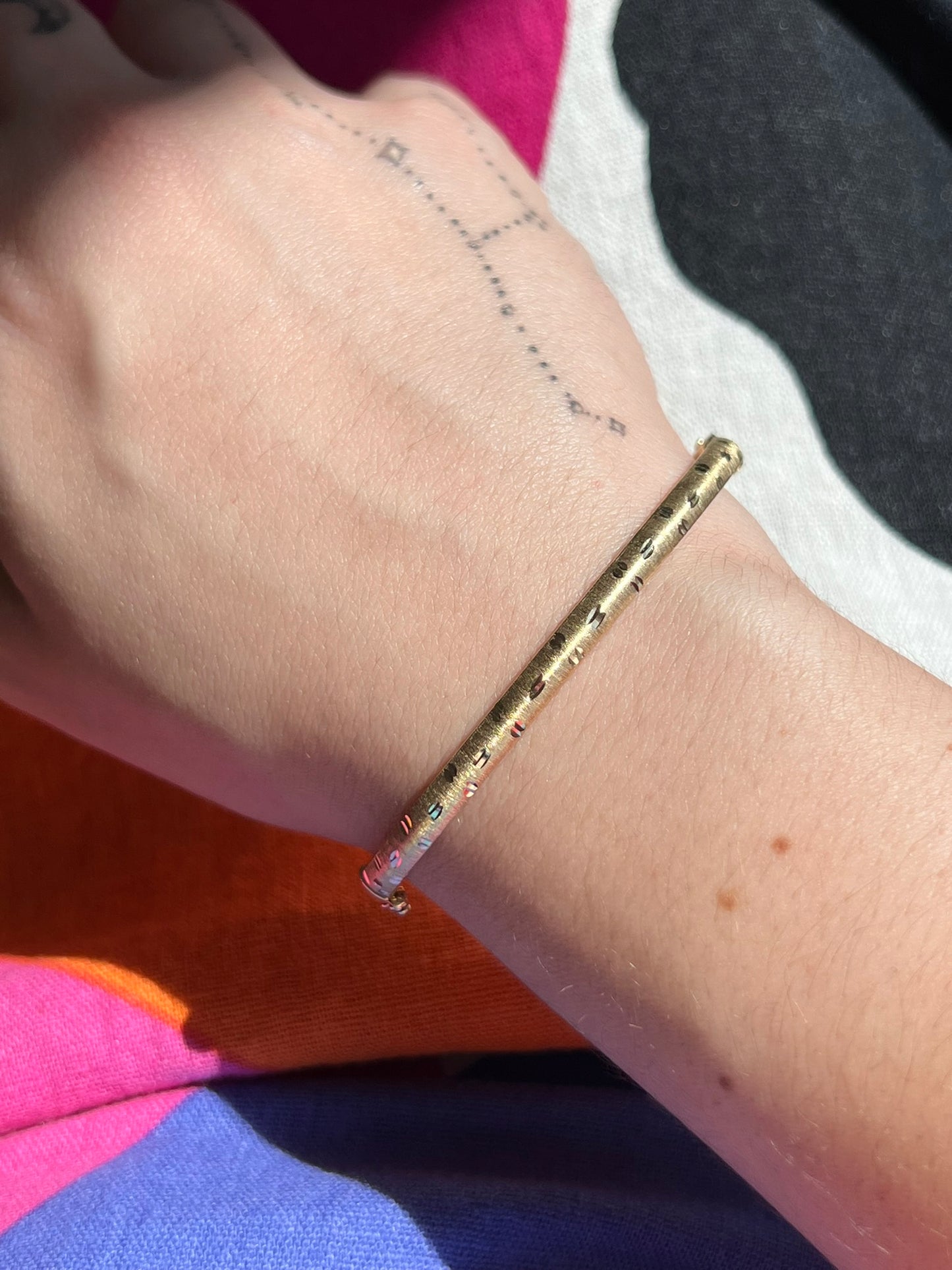 10K Gold Bangle
