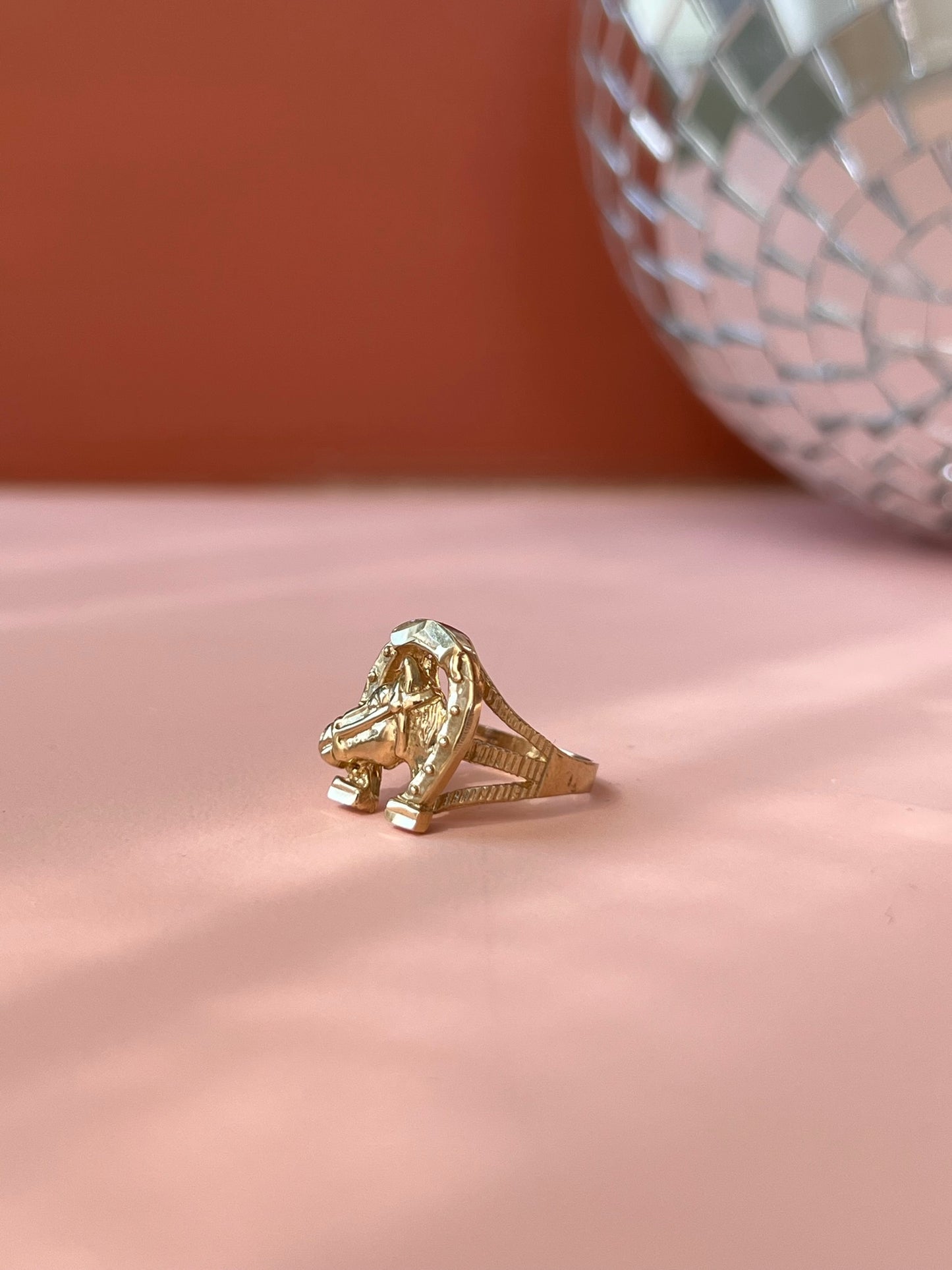 10K Gold Horse Shoe Ring