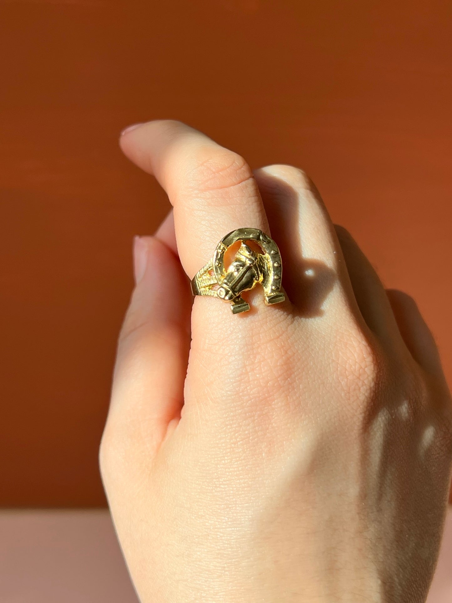 10K Gold Horse Shoe Ring