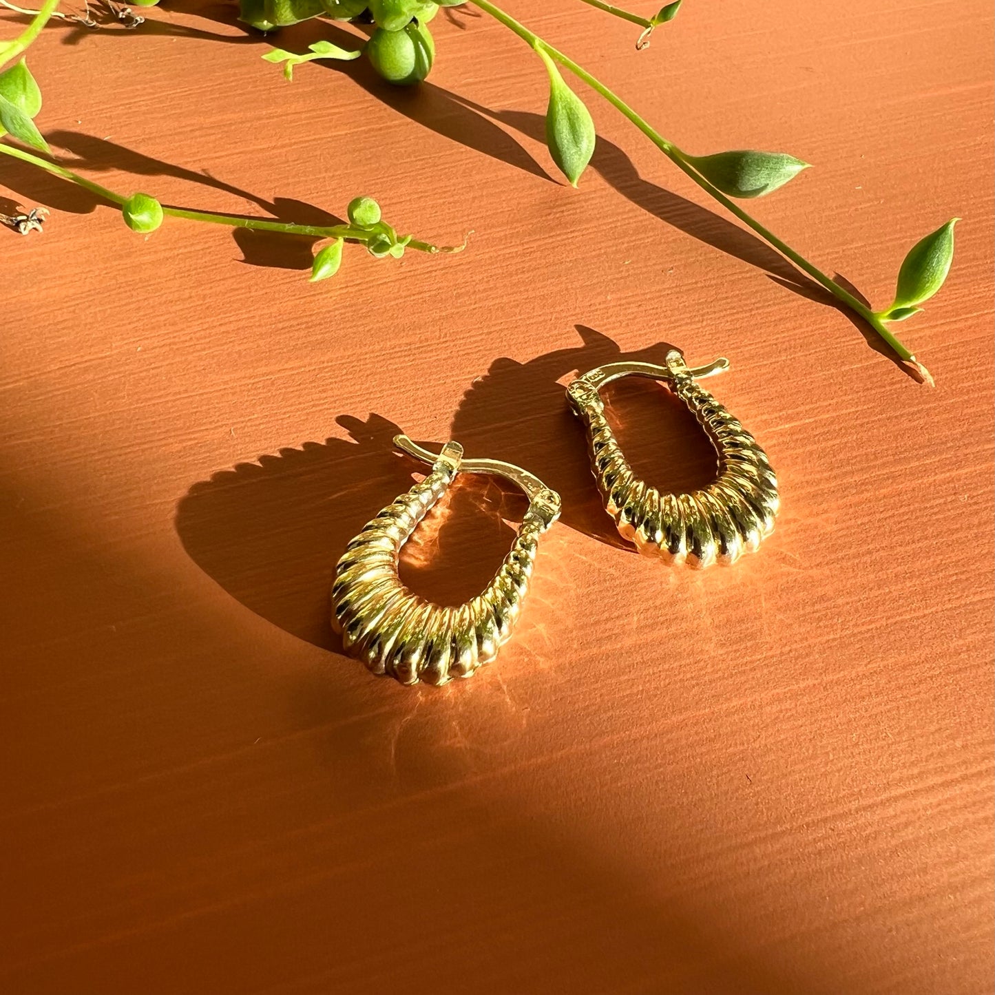 10K Gold Scalloped Huggies