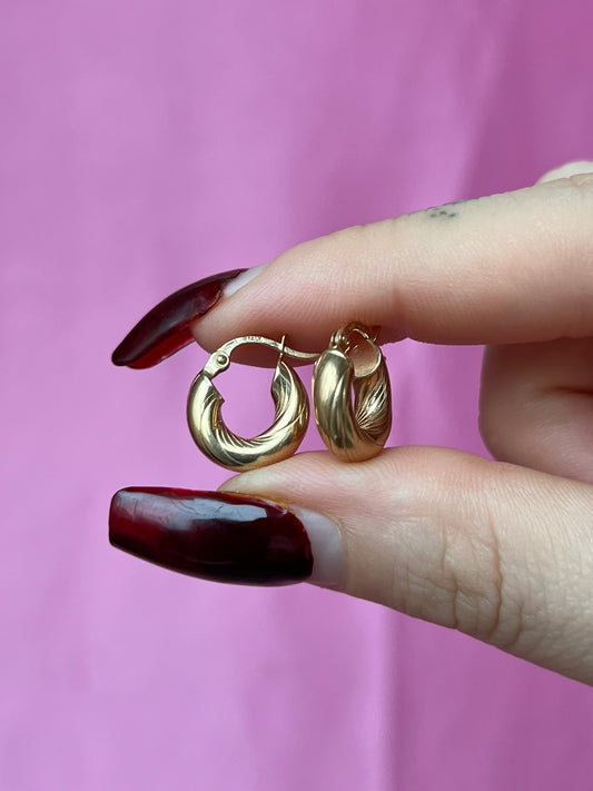10K Gold Textured Huggies