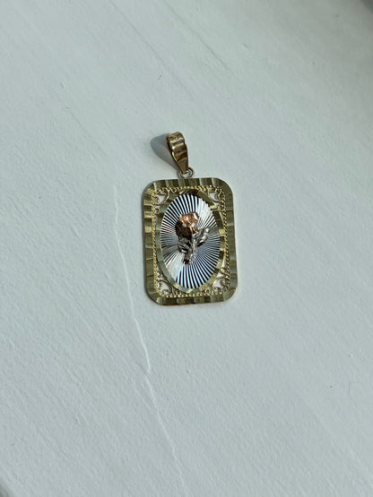 10K Gold Como La Flor Pendant